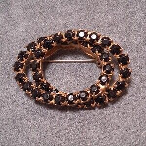 Vintage Black Rhinestone Interlocked Ovals Brooch Pin